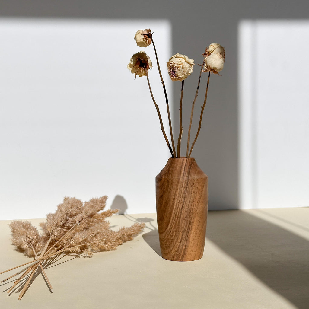 Handcrafted Walnut Wood Vase: Natural Home Decor for Dried Flowers