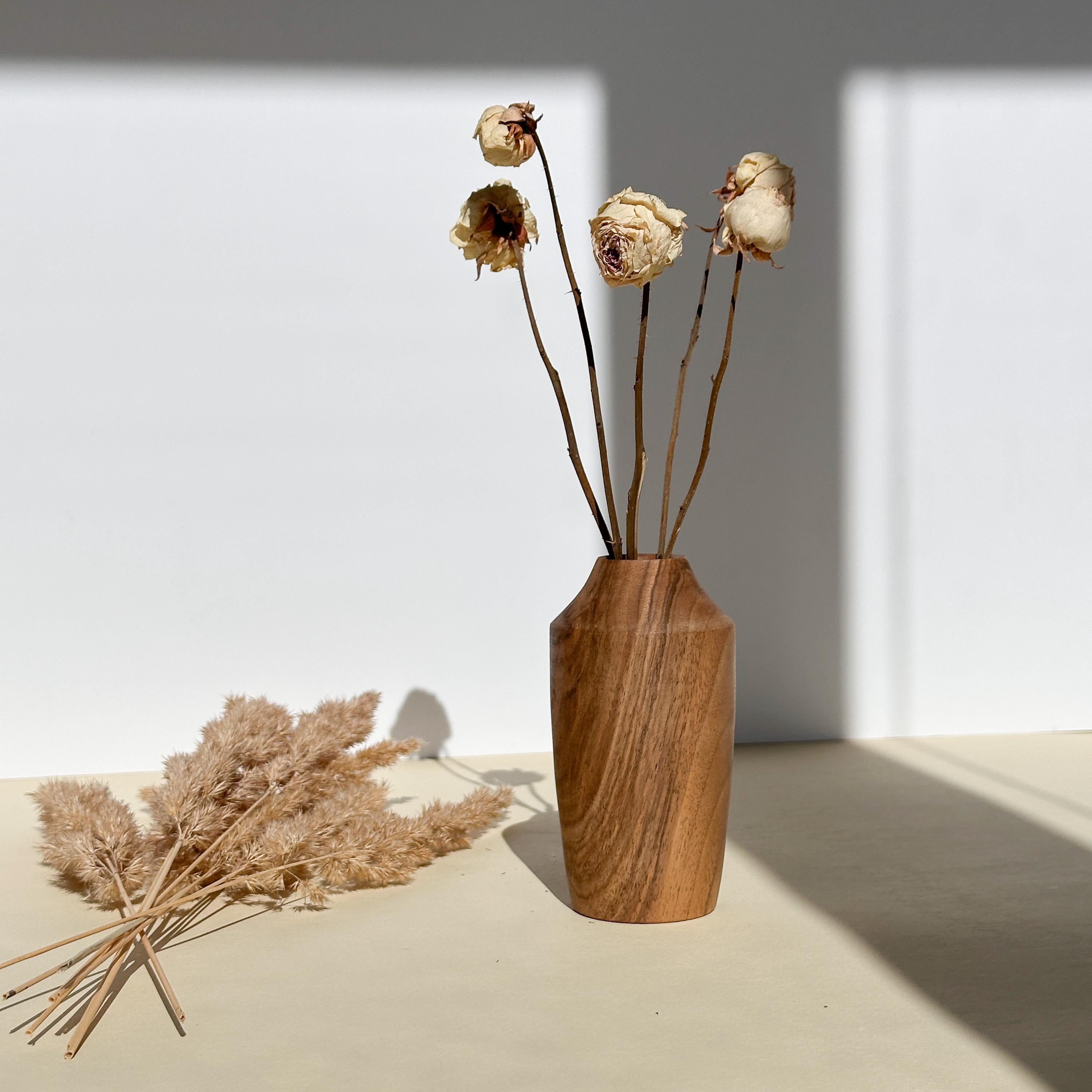 Handcrafted Walnut Wood Vase: Natural Home Decor for Dried Flowers